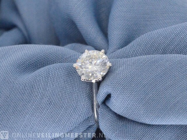 Witgouden solitair ring met 2.00 carat briljant geslepen diamant - afbeelding 2 van  11