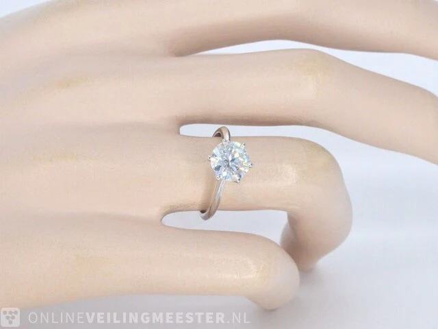 Witgouden solitair ring met 2.00 carat briljant geslepen diamant - afbeelding 4 van  11