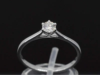 Witgouden solitair ring met een briljant geslepen diamant van 0.24 carat - afbeelding 1 van  9
