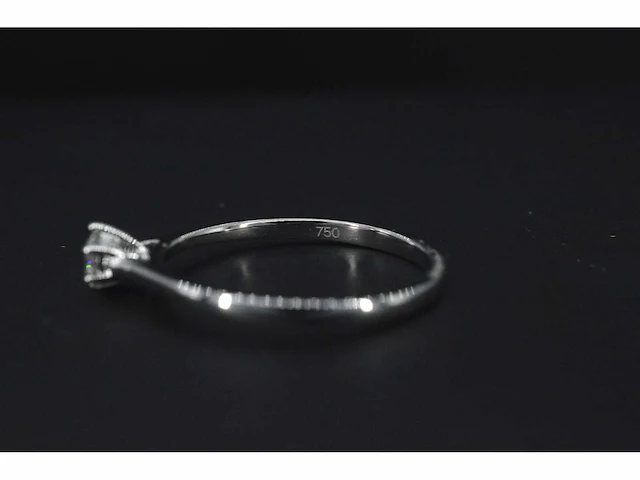 Witgouden solitair ring met een briljant geslepen diamant van 0.24 carat - afbeelding 7 van  9