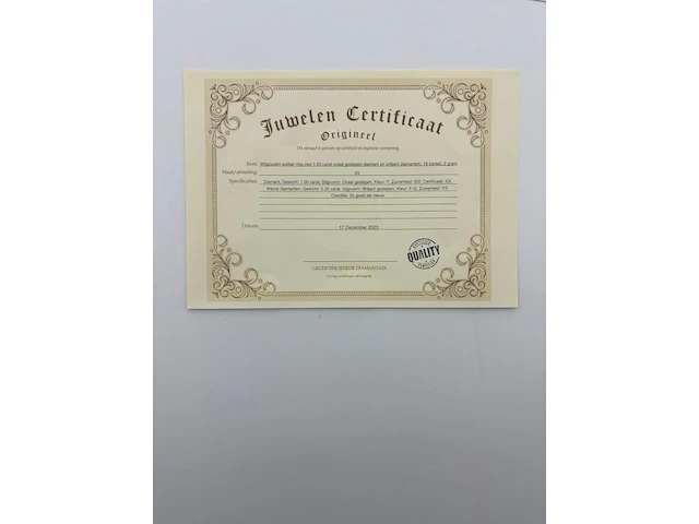 Witgouden solitair ring met ovaal geslepen diamant en briljant diamanten ( igi gecertificeerd ) - afbeelding 2 van  10