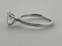 Witgouden solitair ring met ovaal geslepen diamant en briljant diamanten ( igi gecertificeerd ) - afbeelding 9 van  10