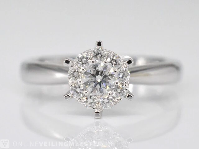 Witgouden solitaire ring met diamanten - afbeelding 1 van  7