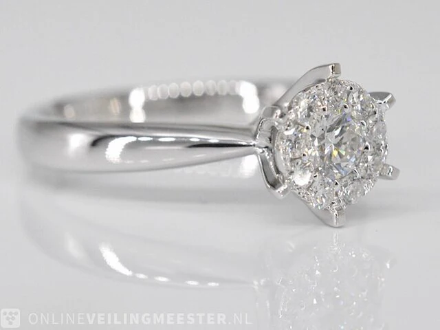 Witgouden solitaire ring met diamanten - afbeelding 4 van  7