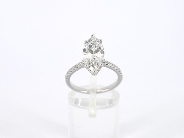 Witgouden solitaire ring met een marquise diamant van 2.00 carat met hidden halo - afbeelding 11 van  12