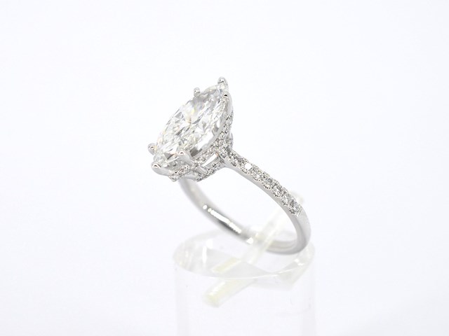 Witgouden solitaire ring met een marquise diamant van 2.00 carat met hidden halo - afbeelding 12 van  12