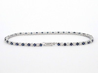 Witgouden tennis armband met diamanten en saffieren - afbeelding 4 van  10