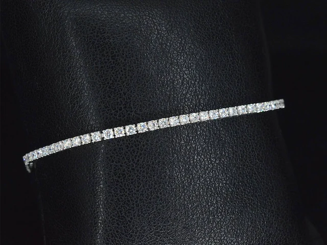 Witgouden tennisarmband met 2.53 carat briljant geslepen diamanten - afbeelding 5 van  9