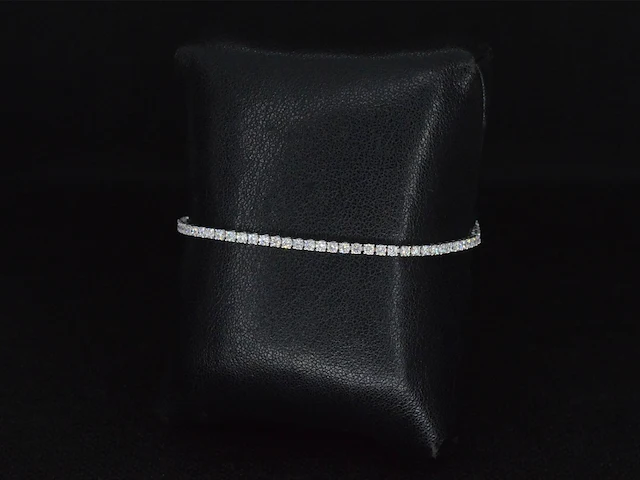 Witgouden tennisarmband met 2.53 carat briljant geslepen diamanten - afbeelding 6 van  9