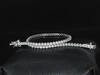 Witgouden tennisarmband met 3.61 carat briljant geslepen diamanten