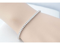 Witgouden tennisarmband met 4.00 carat diamanten - afbeelding 2 van  4