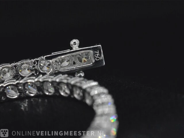 Witgouden tennisarmband met 6.07 carat briljant geslepen diamanten - afbeelding 10 van  10