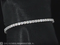 Witgouden tennisarmband met 6.07 carat briljant geslepen diamanten - afbeelding 6 van  11