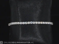 Witgouden tennisarmband met 6.11 carat briljant geslepen diamanten - afbeelding 6 van  9