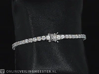Witgouden tennisarmband met 6.11 carat briljant geslepen diamanten - afbeelding 7 van  9