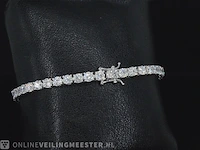 Witgouden tennisarmband met 7.16 carat briljant geslepen diamanten - afbeelding 5 van  9