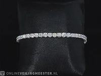 Witgouden tennisarmband met 7.16 carat briljant geslepen diamanten - afbeelding 6 van  9