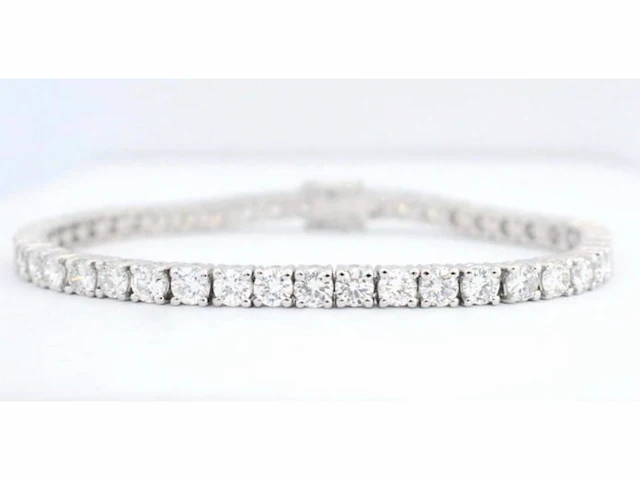 Witgouden tennisarmband met 7.50 carat briljant geslepen diamanten - afbeelding 1 van  8