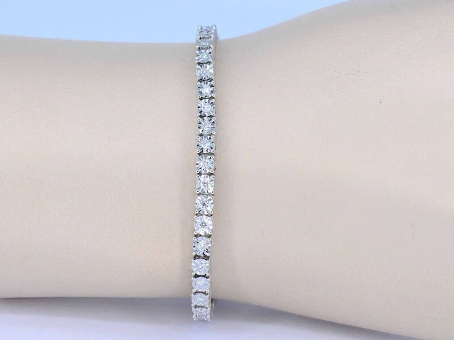 Witgouden tennisarmband met diamanten 1.20 carat - afbeelding 2 van  8