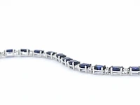 Witgouden tennisarmband met diamanten en saffier - afbeelding 5 van  9