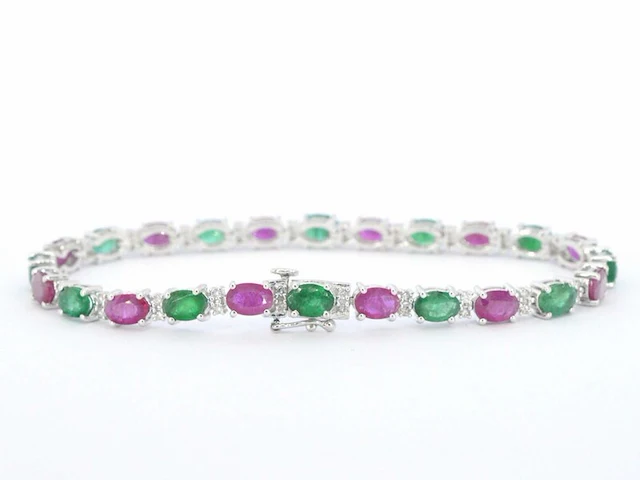 Witgouden tennisarmband met diamanten en smaragd en robijn - afbeelding 3 van  8