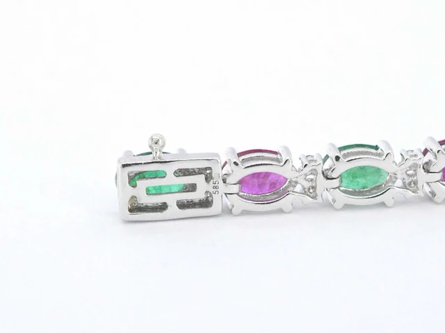 Witgouden tennisarmband met diamanten en smaragd en robijn - afbeelding 6 van  8