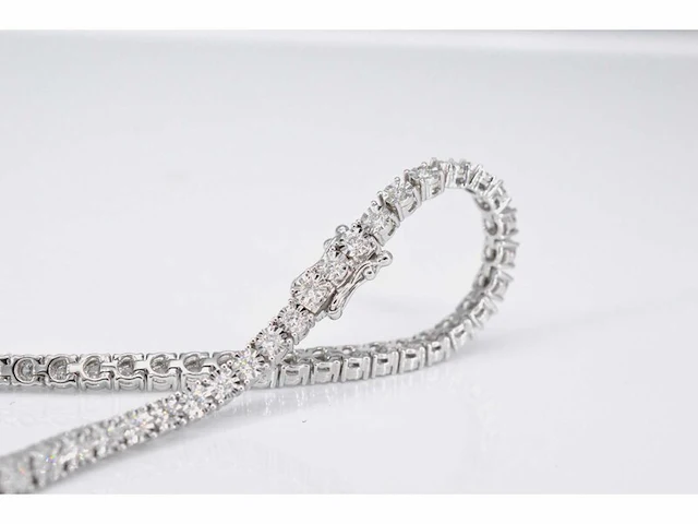 Witgouden tennisarmband met diamanten - afbeelding 4 van  8