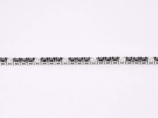 Witgouden tennisarmband rondom gezet met zwarte en witte diamanten - afbeelding 5 van  9
