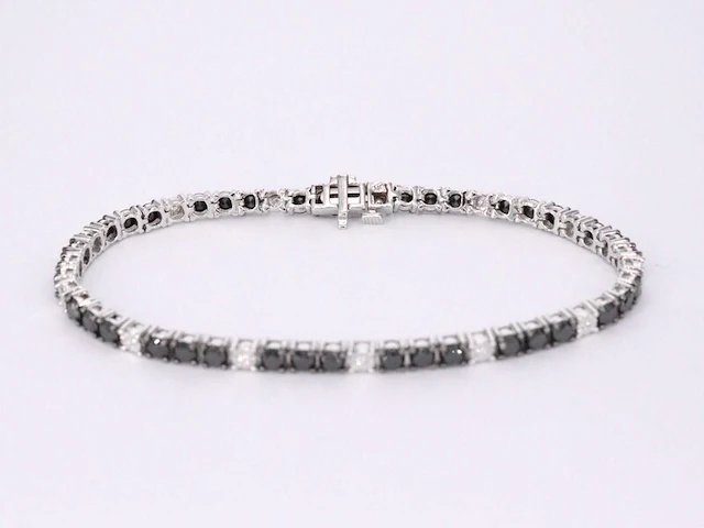 Witgouden tennisarmband rondom gezet met zwarte en witte diamanten - afbeelding 6 van  9