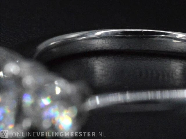 Witgouden trinity ring met 1.40 carat briljanten - afbeelding 2 van  11