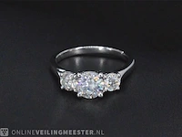 Witgouden trinity ring met 1.40 carat briljanten - afbeelding 8 van  11