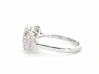 Witgouden trinity ring met diamanten in ovaal vorm - afbeelding 5 van  9