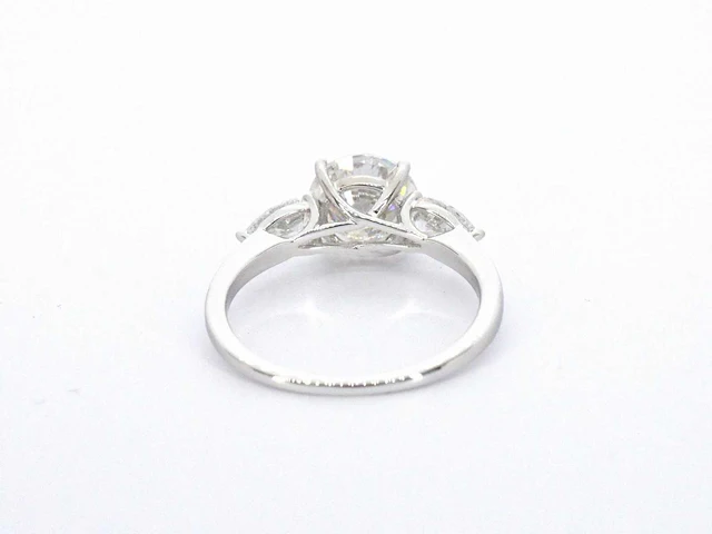 Witgouden trinity ring met een diamant van 2.00 carat - afbeelding 8 van  9