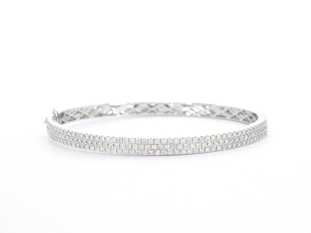 Witgouden vaste armband met briljant geslepen diamant - afbeelding 1 van  9