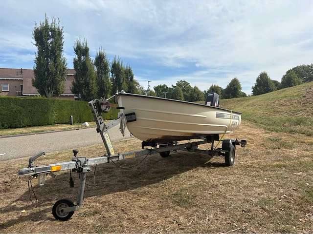 With dromedille 320 met suzuki dt9.9 & trailer - afbeelding 1 van  36