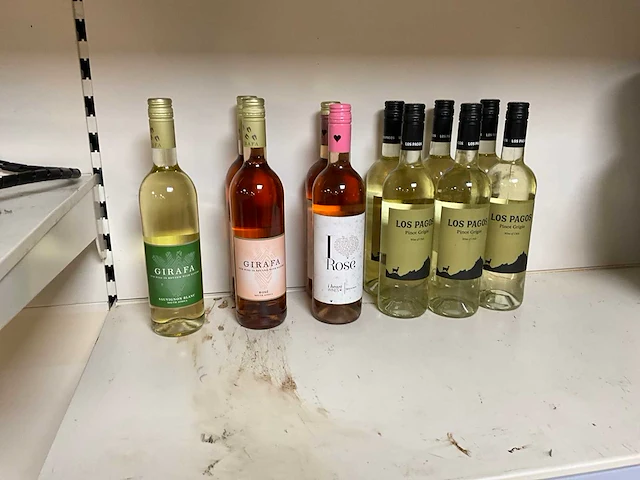 Witte en rosé wijn (11x) - afbeelding 2 van  5