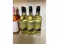 Witte en rosé wijn (11x) - afbeelding 3 van  5