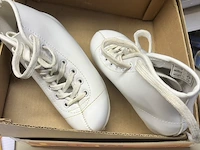 Witte kinderschaats vierkante doos maat 30 - afbeelding 2 van  5