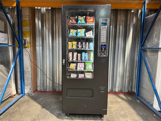 Wittern - snackmart 3168a - snoepautomaat - vending machine - afbeelding 1 van  9