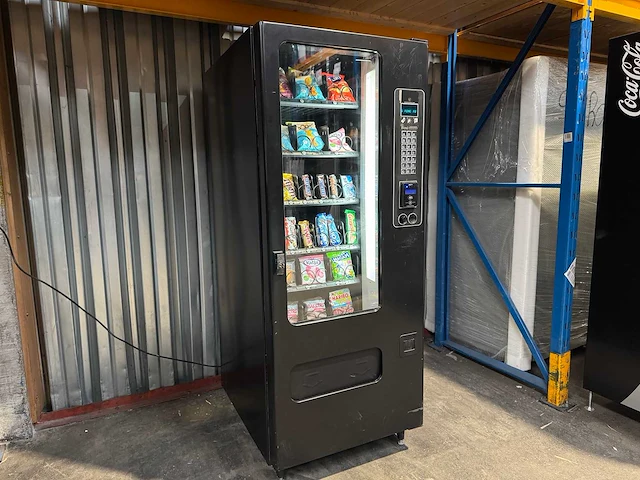 Wittern - snackmart 3168a - snoepautomaat - vending machine - afbeelding 2 van  9
