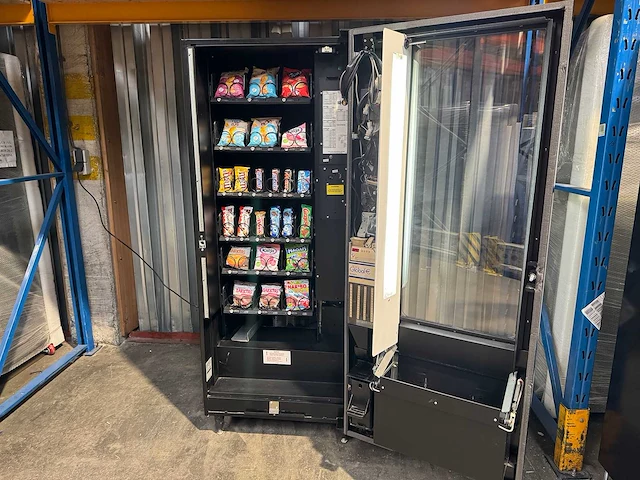 Wittern - snackmart 3168a - snoepautomaat - vending machine - afbeelding 4 van  9