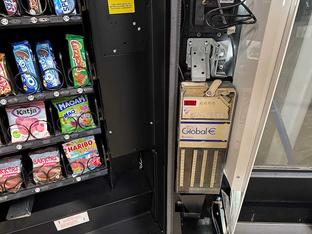Wittern - snackmart 3168a - snoepautomaat - vending machine - afbeelding 6 van  9