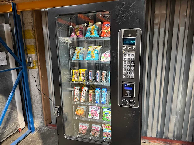 Wittern - snackmart 3168a - snoepautomaat - vending machine - afbeelding 8 van  9