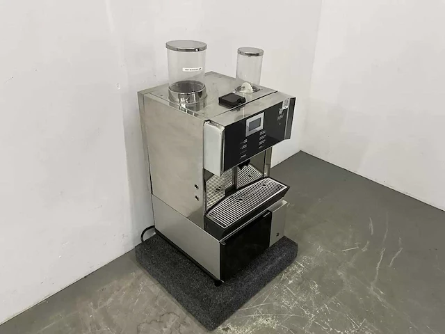 Wmf - bistro 8400 - koffiemachine met melkkoeler - afbeelding 3 van  9