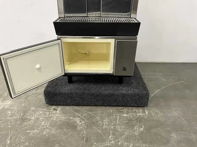 Wmf - bistro 8400 - koffiemachine met melkkoeler - afbeelding 5 van  9