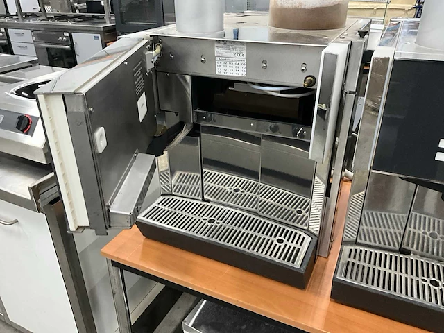 Wmf 03.3800 koffiemachine - afbeelding 5 van  8