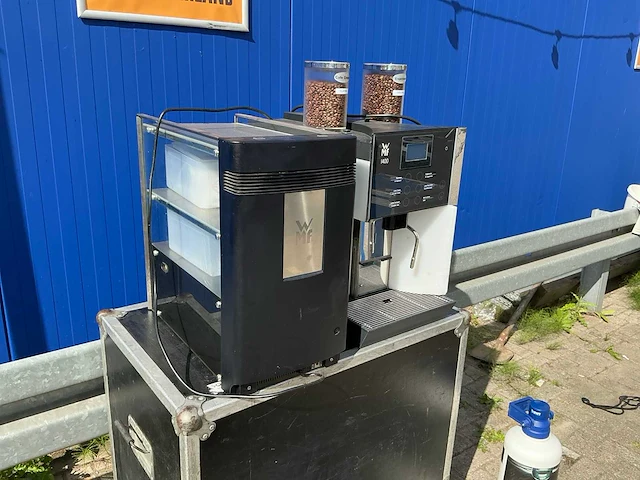 Wmf i400 koffiemachine - afbeelding 1 van  6