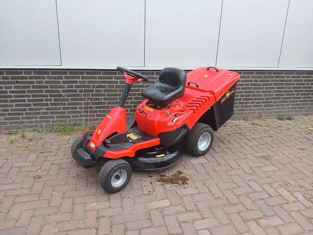 Wolf-garten pro scooter zitmaaier - afbeelding 1 van  4