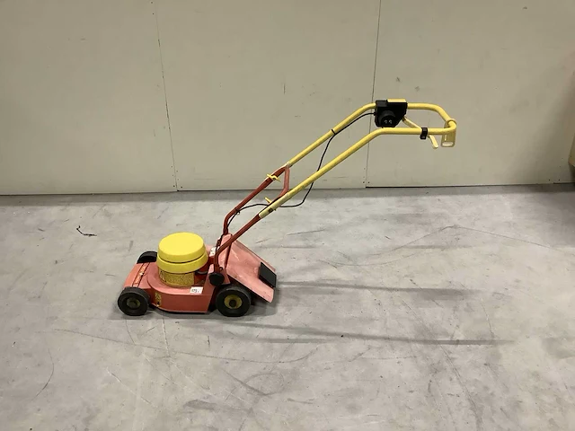Wolf geräte te 30 ck grasmaaier - afbeelding 1 van  4