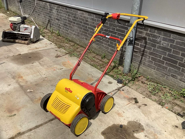 Wolf uv30 ev verticuteermachine - afbeelding 1 van  6